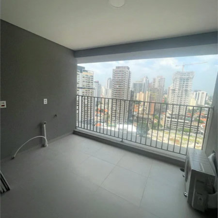 Apartamento à venda ou para alugar com 2 suítes em Jardim das Acácias, São Paulo, SP