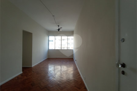 Apartamento à venda com 3 quartos, sendo 1 suíte,  em Tijuca, Rio de Janeiro, RJ