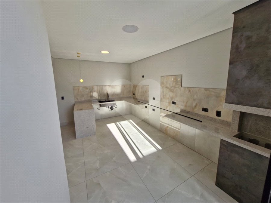 Casa à venda com 3 quartos, sendo 1 suíte, em Residencial Lago dos Ipês, Itapetininga, SP