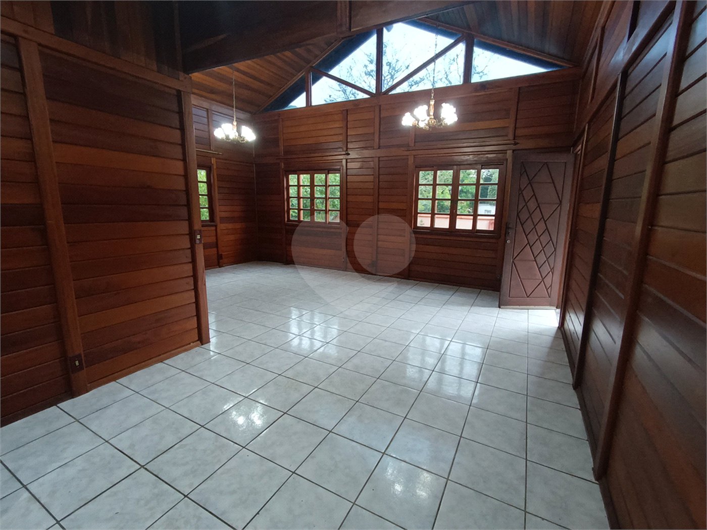 Casa à venda com 3 quartos, sendo 1 suíte,  em Jardim Villaça, São Roque, SP