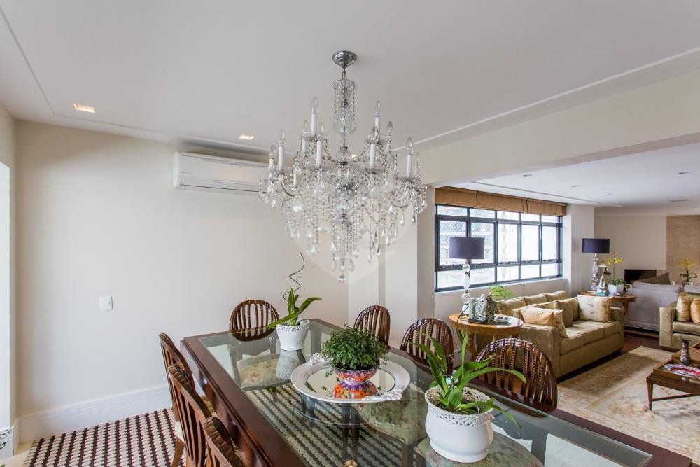 Apartamento à venda com 3 suítes em Campo Belo, São Paulo, SP