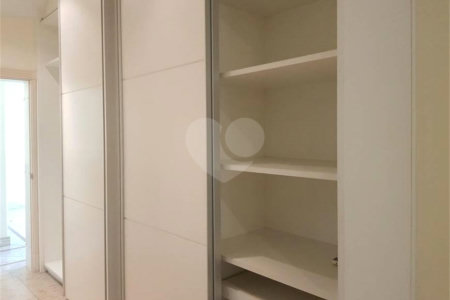 Casa à venda com 4 suítes no condomínio Vilaretto, São Paulo - SP