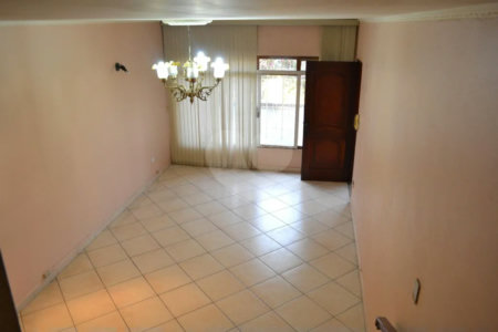 Sobrado à venda com 3 quartos em Vila Mazzei, São Paulo, SP