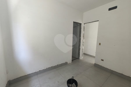 Casa Térrea à venda com 3 suítes em Jardim do Lago, Atibaia, SP