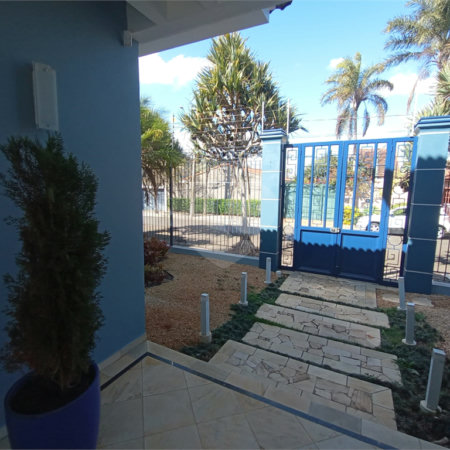 Casa à venda com 3 suítes em Vila Nastri, Itapetininga, SP