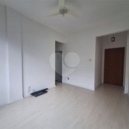 Apartamento à venda com 2 quartos, sendo 1 suíte,  em Tijuca, Rio de Janeiro, RJ