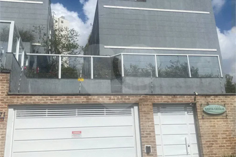 Casa à venda com 3 quartos, sendo 1 suíte, no condomínio Village Santa Cecilia, São Paulo - SP