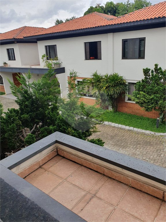 Casa à venda com 2 quartos, sendo 1 suíte,  no condomínio Flamboyant, São Paulo - SP