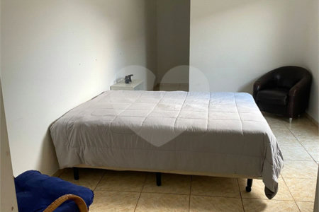 Casa à venda com 4 quartos, sendo 2 suítes,  em Vila Carolina, Itapetininga, SP
