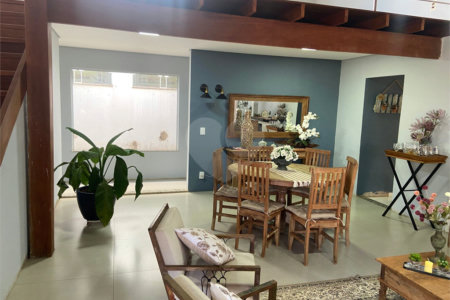 Casa à venda com 2 suítes em Jardim Aclimação, Araraquara, SP
