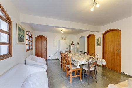 Casa à venda com 3 quartos, sendo 1 suíte, em Alto da Boa Vista, São Paulo, SP