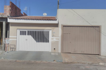 Casa à venda com 2 quartos, sendo 1 suíte, em Santa Eudóxia, São Carlos, SP