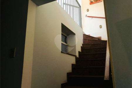Chácara à venda com 6 quartos, sendo 2 suítes, em Vila Moraes, Mogi das Cruzes, SP