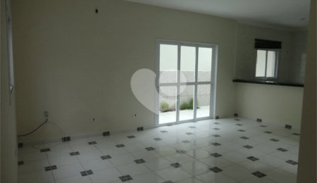 Casa de Vila à venda com 3 suítes em João Xxiii, Vinhedo, SP