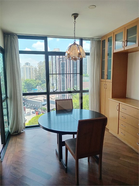 Apartamento à venda com 3 quartos, sendo 1 suíte,  em Vila Suzana, São Paulo, SP