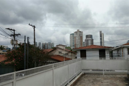 Sobrado à venda com 3 quartos, sendo 1 suíte, em Brooklin Paulista, São Paulo, SP