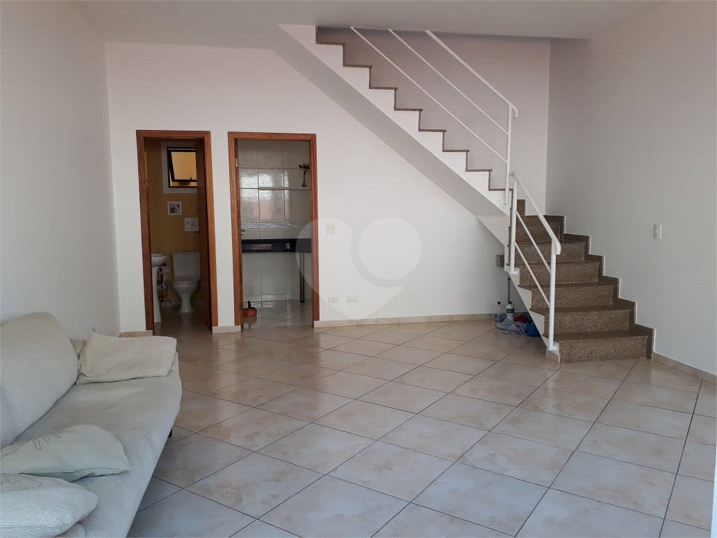 Casa à venda com 3 quartos, sendo 1 suíte, no condomínio Saude, São Paulo - SP