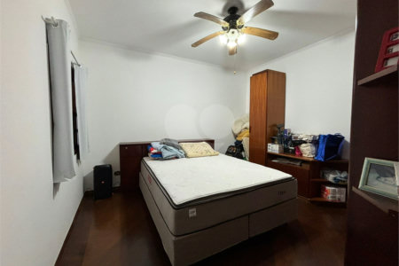 Casa à venda com 3 quartos, sendo 1 suíte,  em Vila Nivi, São Paulo, SP