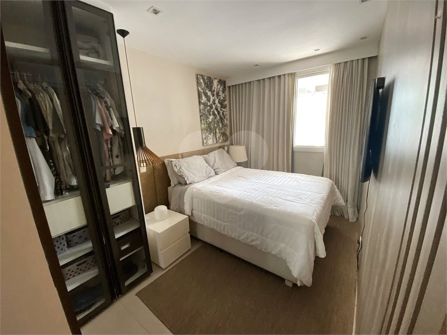 Apartamento à venda com 2 quartos, sendo 1 suíte,  em Botafogo, Rio de Janeiro, RJ