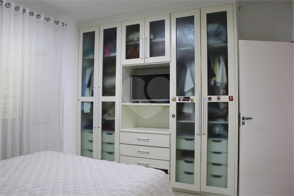 Casa Térrea à venda com 3 quartos, sendo 2 suítes,  em Vila Galvão, Guarulhos, SP