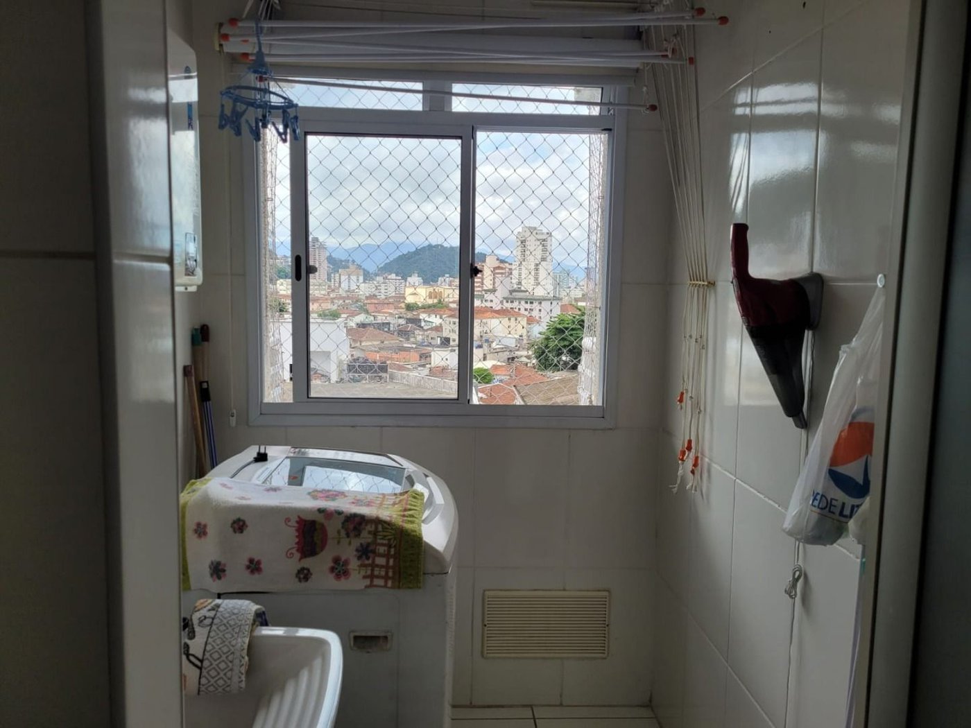 Apartamento com 2 dormitórios à venda, 64 m² por R$ 590.000,00 - Marapé - Santos/SP