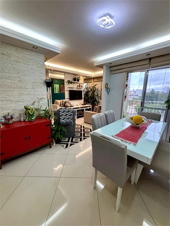 Apartamento à venda com 3 quartos, sendo 1 suíte,  em Água Branca, São Paulo, SP