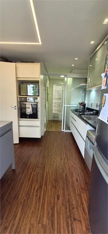 Casa à venda com 3 quartos, sendo 1 suíte,  no condomínio Townhouse Village Morumbi, São Paulo - SP