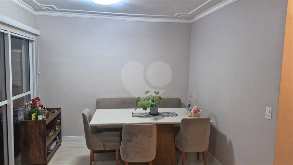 Casa à venda com 3 quartos, sendo 1 suíte,  no condomínio Moradas do Horto, São Paulo - SP