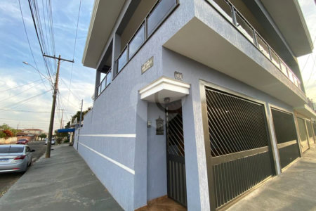 Casa no Jardim Hikare