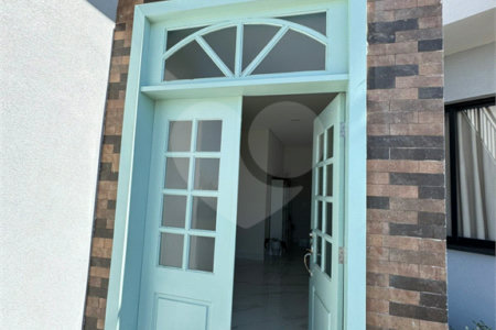 Casa à venda com 3 suítes no condomínio Reserva Central Parque, Salto - SP