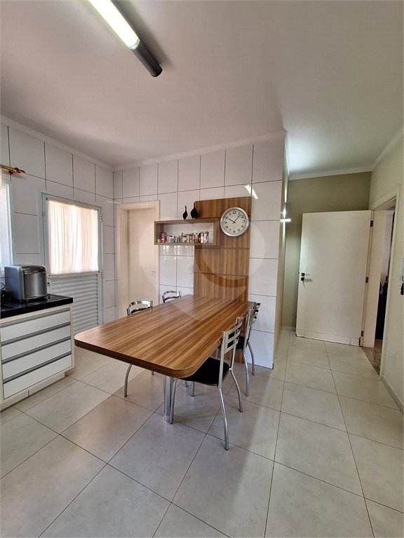 Casa à venda com 3 suítes em Bosque, Vinhedo, SP