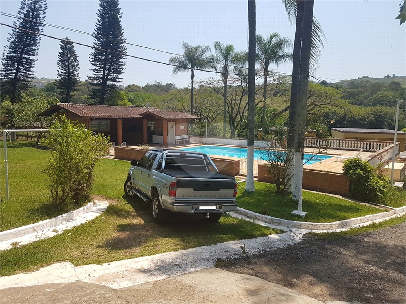 Hotel à venda com 14 quartos, sendo 13 suítes, em Rainha, Louveira, SP