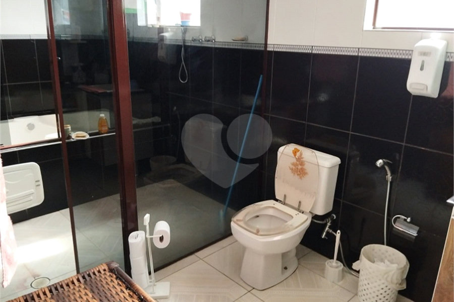 Casa à venda com 4 quartos, sendo 2 suítes, em Vila Santa Margarida, Ferraz de Vasconcelos, SP