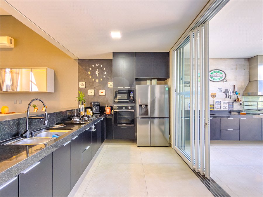 Casa à venda com 3 suítes no condomínio Jardim Residencial Dona Maria José, Indaiatuba - SP