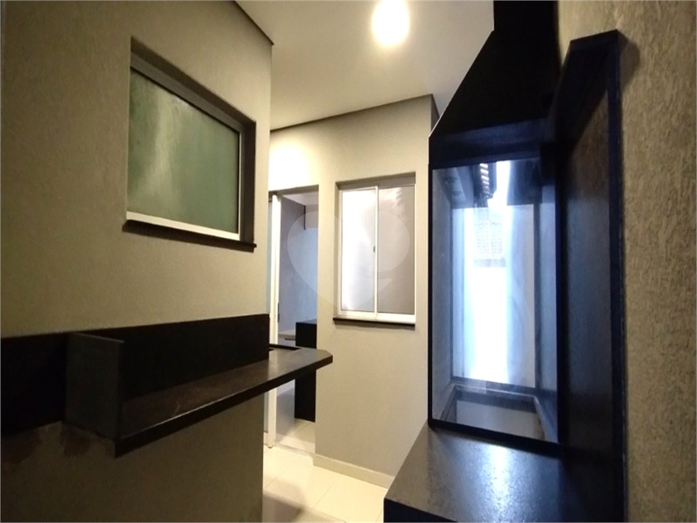 Casa à venda com 3 quartos, sendo 1 suíte, no condomínio Rio das Pedras, Salto - SP