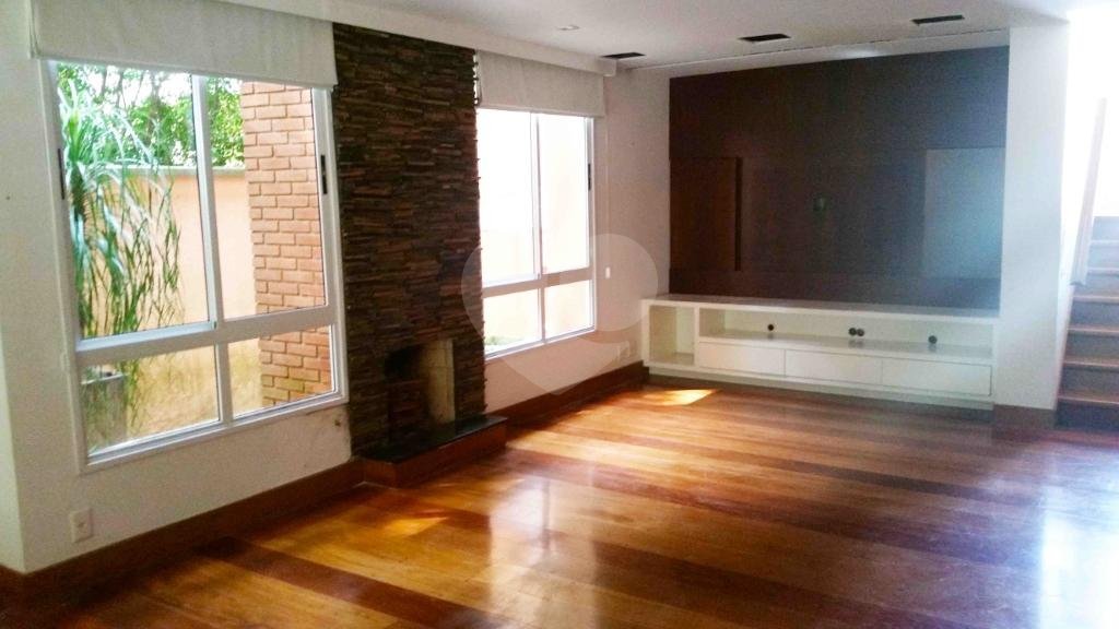 Casa à venda com 4 suítes no condomínio Ville Le Mans, São Paulo - SP