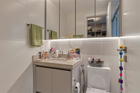 Apartamento à venda com 3 suítes em Chácara Santo Antônio, São Paulo, SP