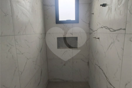 Casa Térrea à venda com 3 suítes em Jardim do Lago, Atibaia, SP