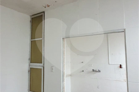 Sobrado à venda com 3 quartos em Várzea da Barra Funda, São Paulo, SP
