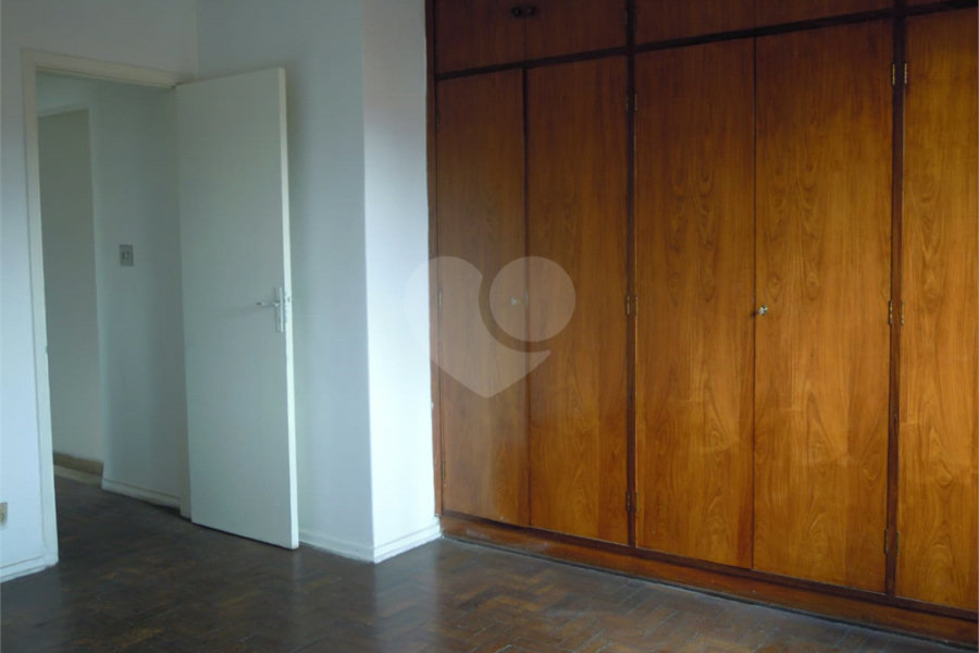 Sobrado à venda com 3 quartos, sendo 1 suíte, em Vila Gustavo, São Paulo, SP