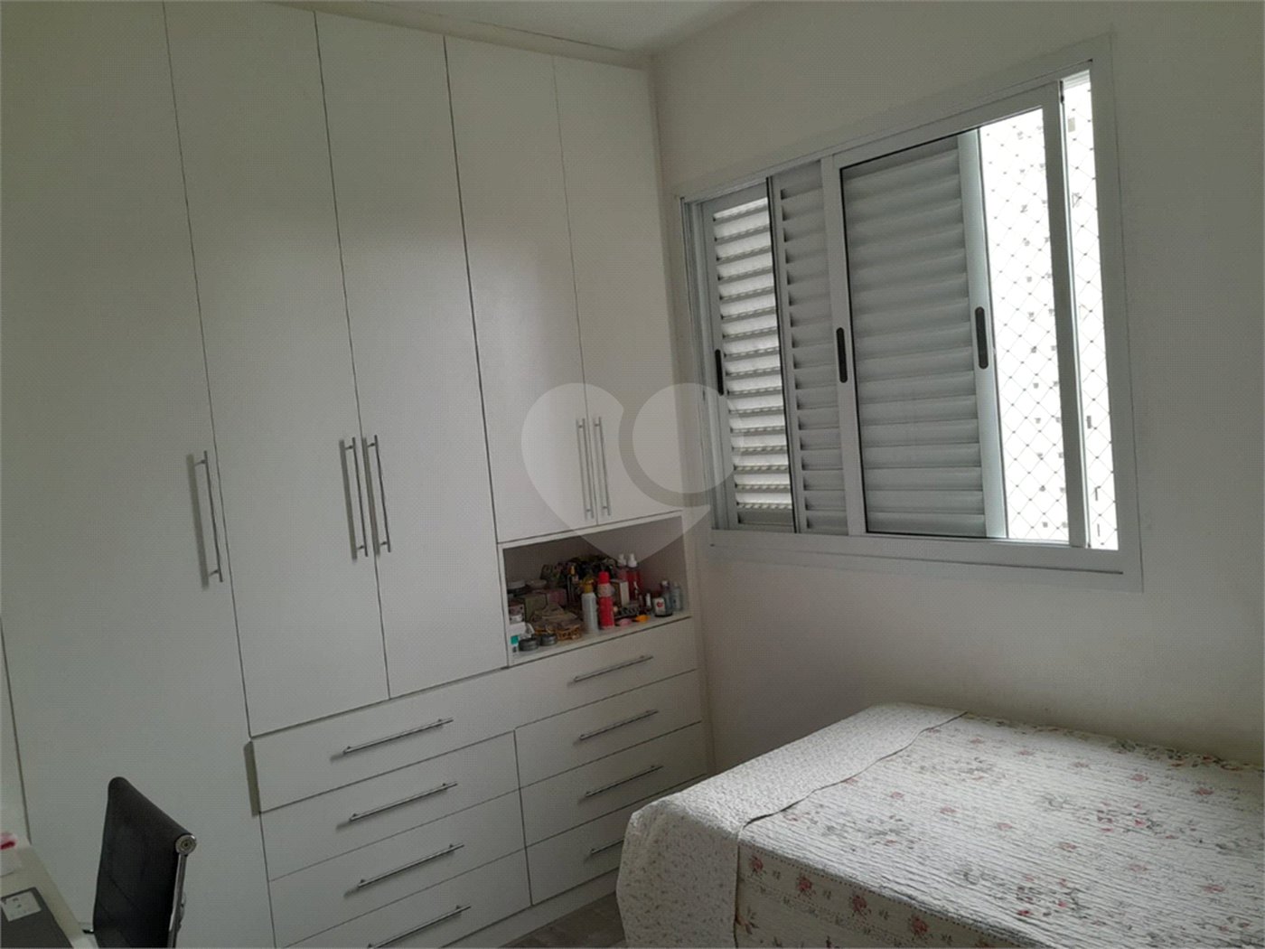 Apartamento à venda com 3 quartos, sendo 1 suíte, em Jardim Marajoara, São Paulo, SP