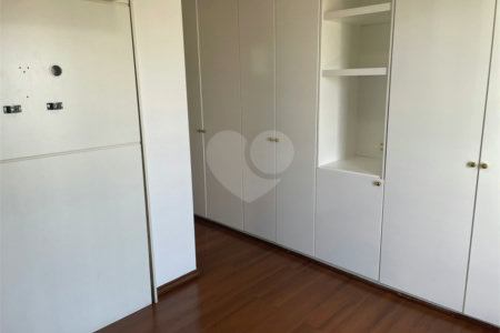 Apartamento para alugar com 3 quartos, sendo 1 suíte, em Indianópolis, São Paulo, SP