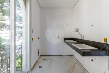 Apartamento à venda com 7 suítes em Santa Cecília, São Paulo, SP