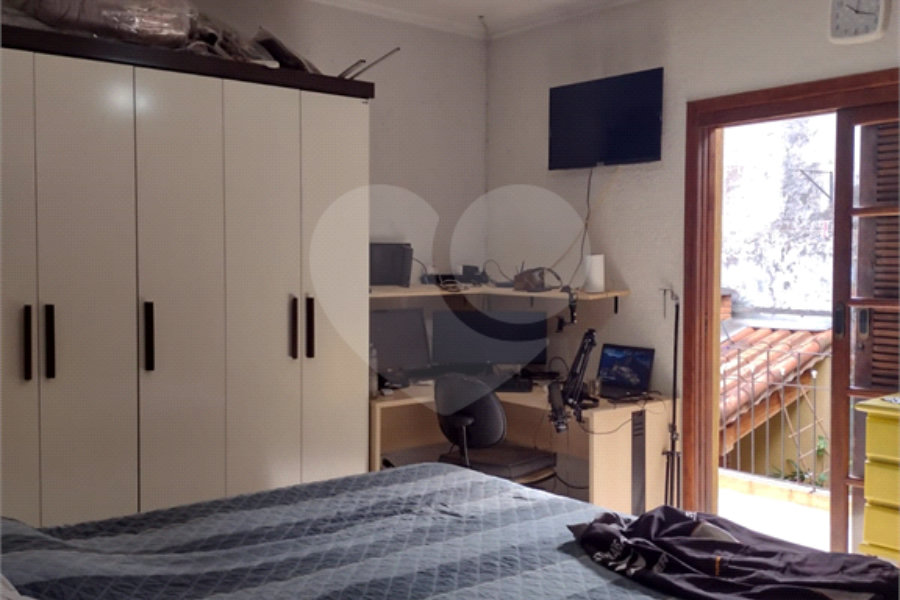 Casa à venda com 4 quartos, sendo 2 suítes, em Vila Gustavo, São Paulo, SP