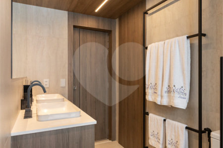 Apartamento à venda com 3 suítes em Jardim Morumbi, São Paulo, SP