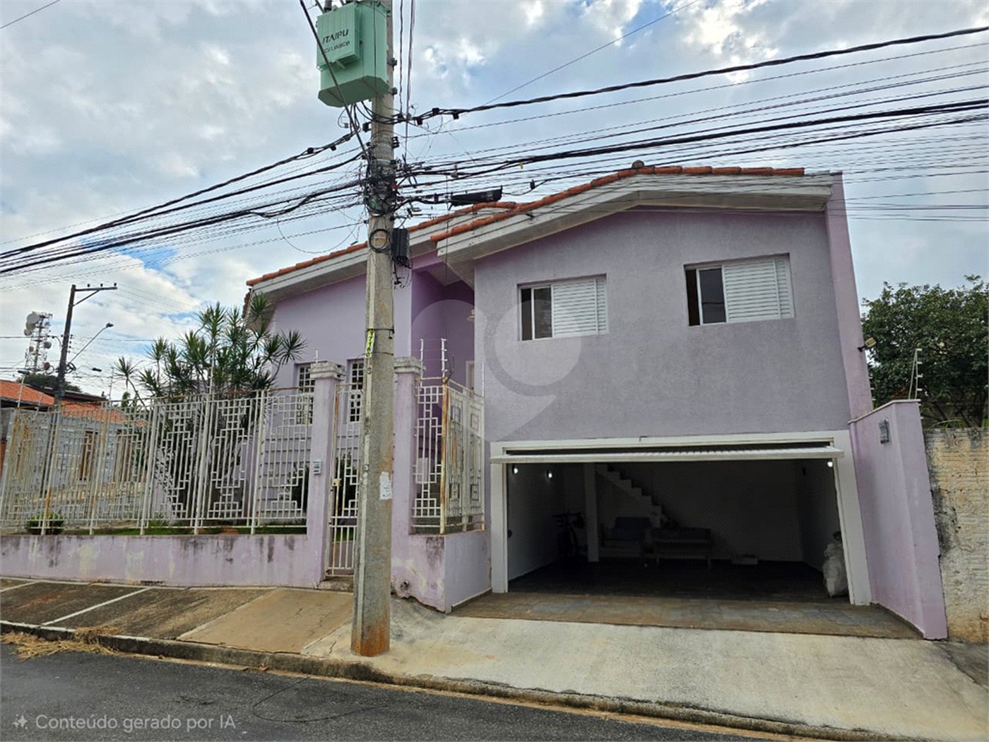Casa à venda com 4 quartos, sendo 2 suítes,  em Vila Nastri, Itapetininga, SP