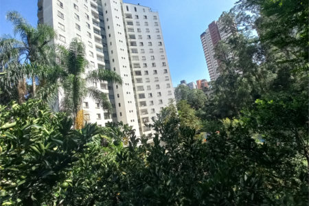 Apartamento à venda com 3 quartos, sendo 1 suíte, em Vila Andrade, São Paulo, SP