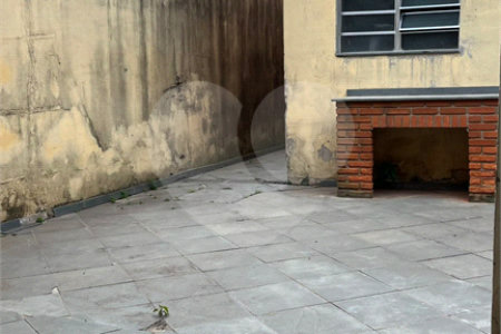 Casa Térrea à venda com 3 quartos em Jardim Dom José, São Paulo, SP