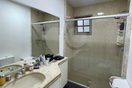 Casa à venda com 3 quartos, sendo 1 suíte,  no condomínio Vila Nova de Mafra, São Paulo - SP