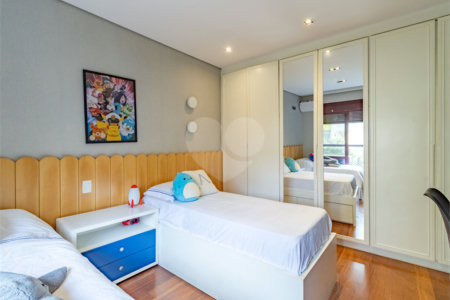 Apartamento à venda com 4 quartos, sendo 3 suítes, em Santa Cecília, São Paulo, SP